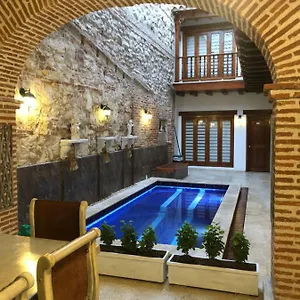 Akel House Отель